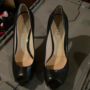 GUESS Shoes Women’s  Black Cacei Peep Toe Platform Pumps